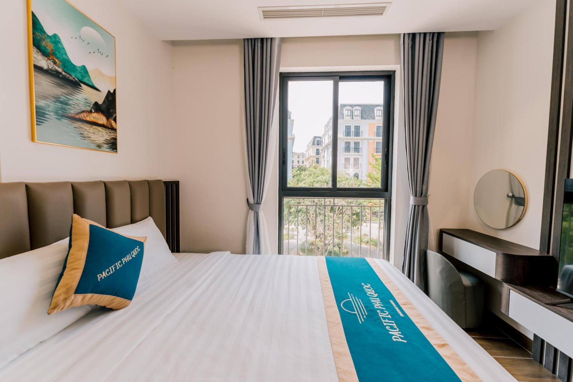 Hotel Pacific & 3*