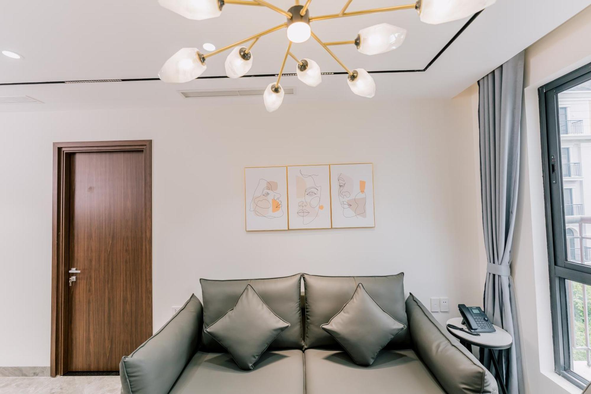 Hotel Pacific &