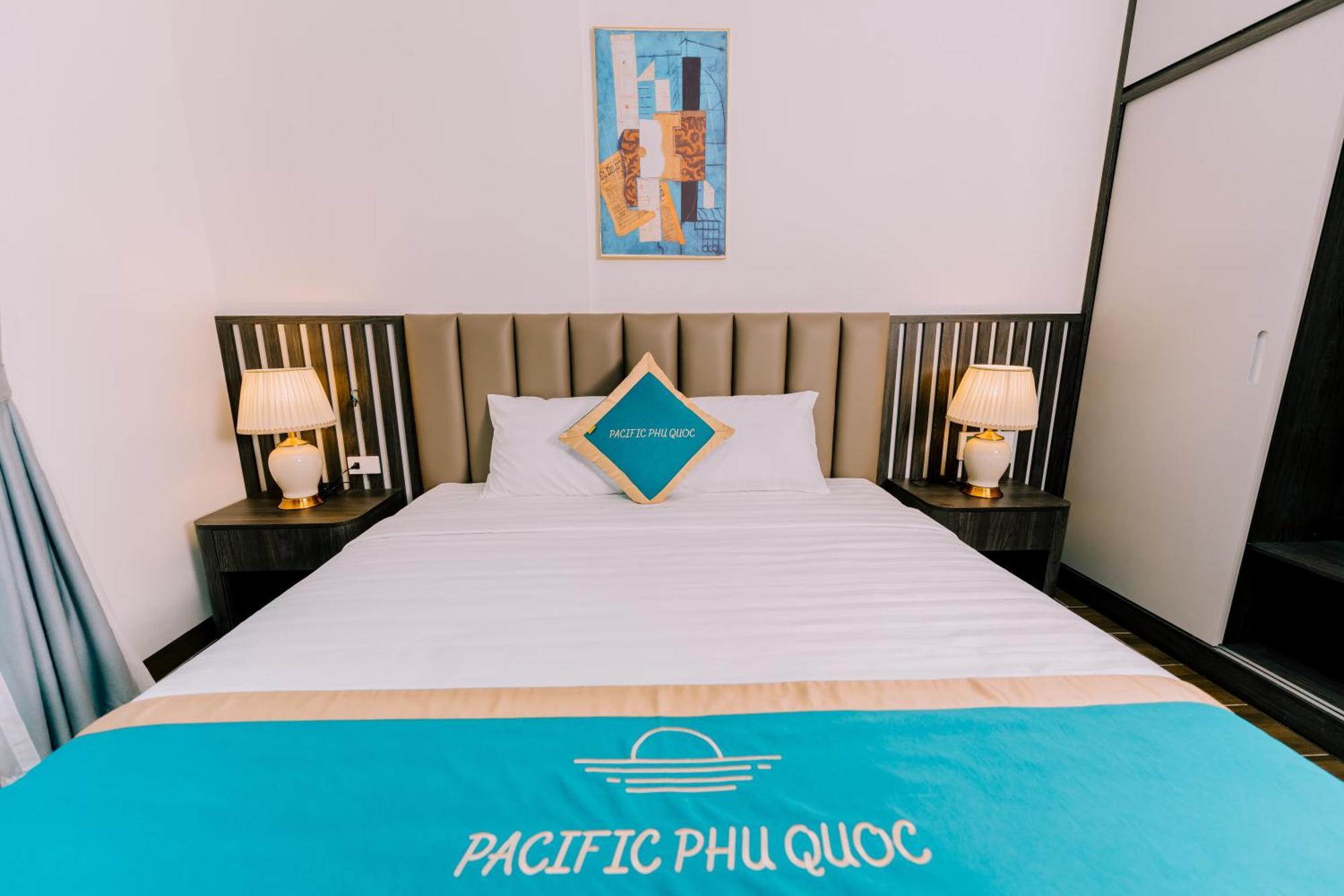 Pacific & Hotel 3*