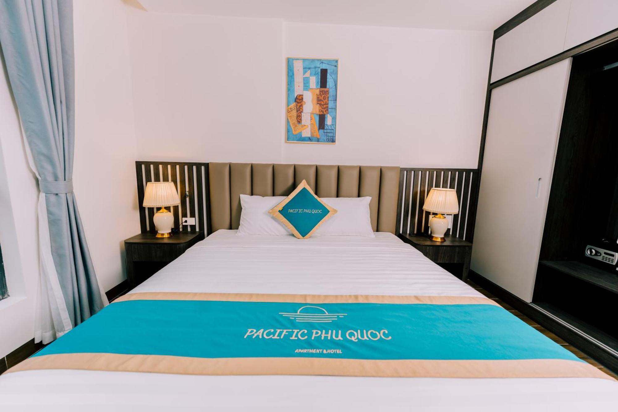Pacific & Hotel